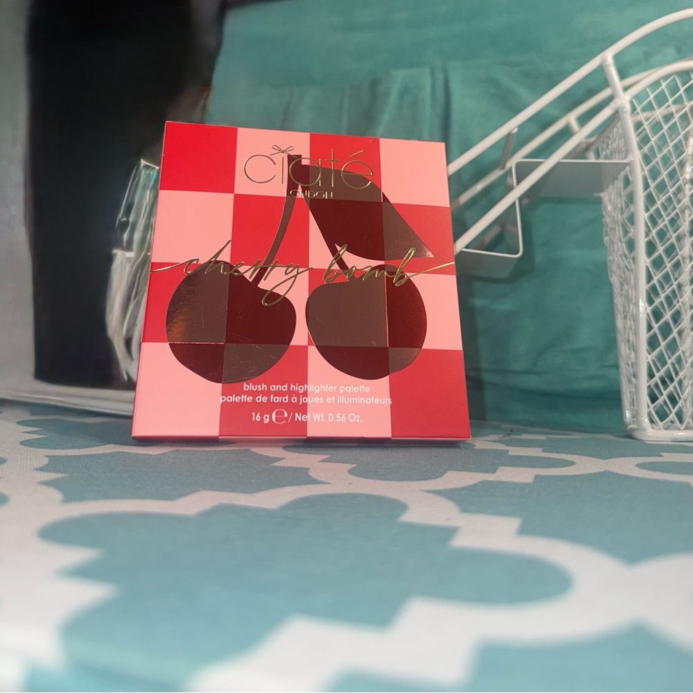 Blush palette